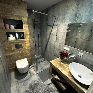 Przestronna I Jasna Kawalerka Z Balkonem Apartament